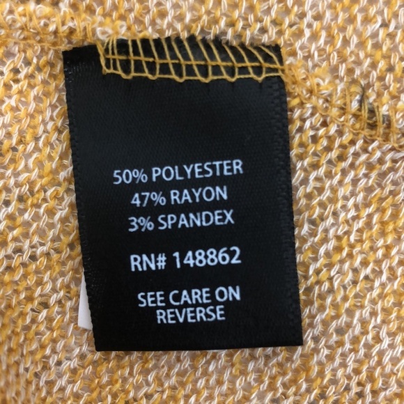 Torrid top in yellow 5 - Picture 9 of 9